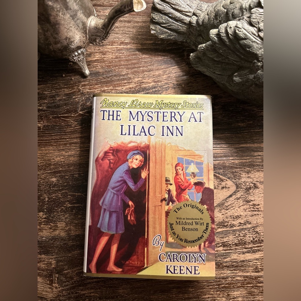 The Mystery at Lilac Inn (2nd Edition Printing)